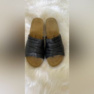 Taos Black Ruched Leather Thong Sandals with 2” Heels